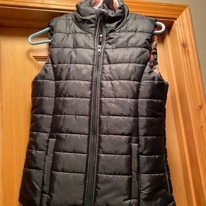 Rue 21 Black puffer vest
